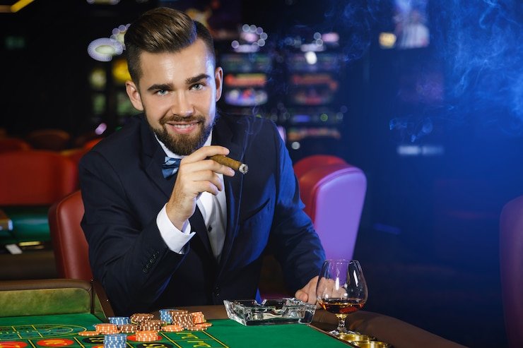 Simbol wild dan scatter di Buffalo King